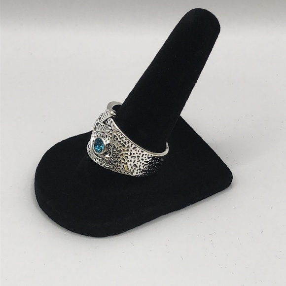 Dragonfly Ring Hammered Metal Style Blue Rhinestone Silver Tone Size 11 - Picture 8 of 13